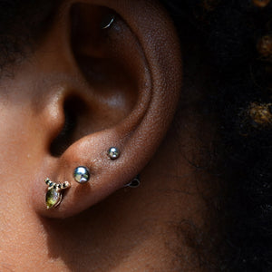 Black Diamond Leven Studs - Miarante