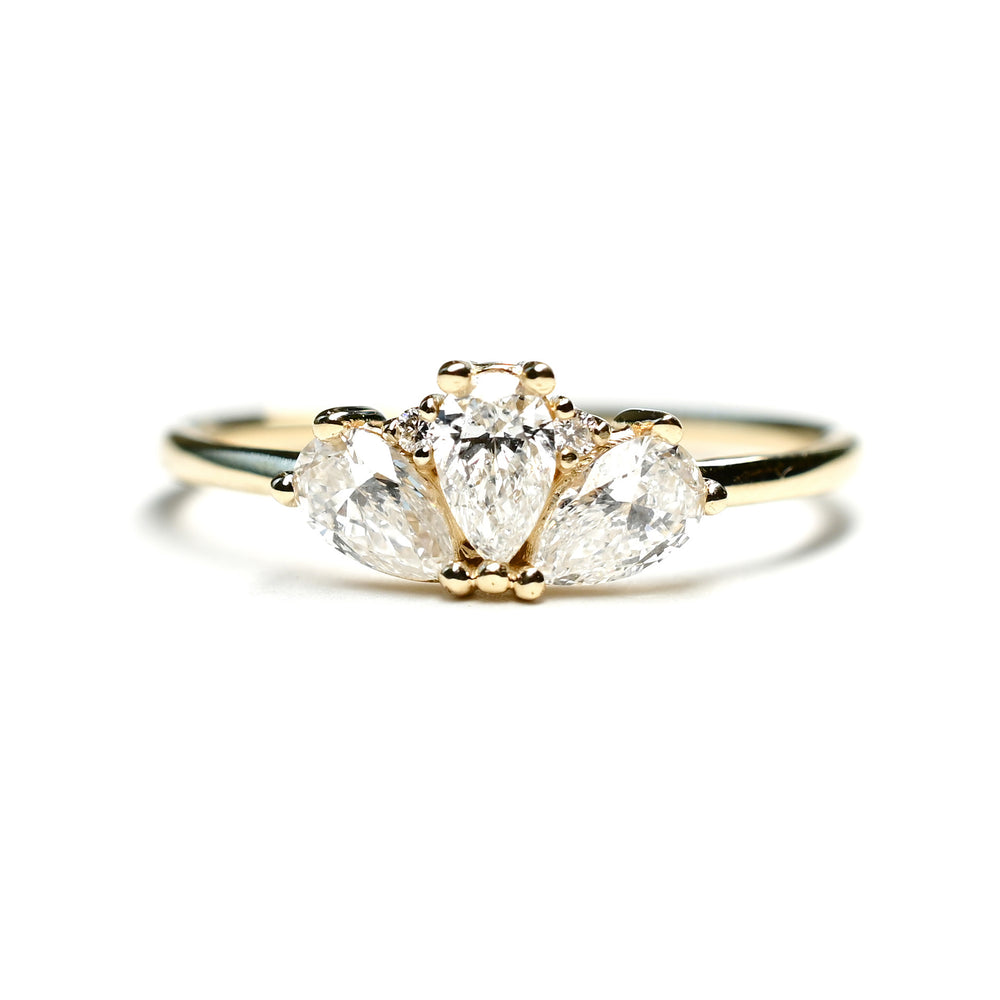 Ava Ring Diamond