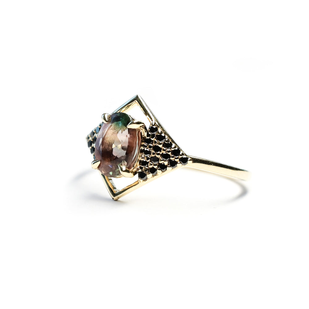 
                
                    Load image into Gallery viewer, Sunstone Night Spectre Ring - Miarante
                
            