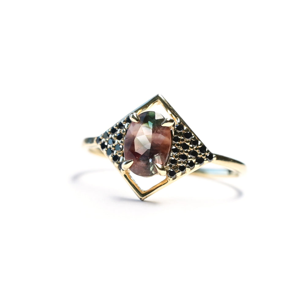 
                
                    Load image into Gallery viewer, Sunstone Night Spectre Ring - Miarante
                
            